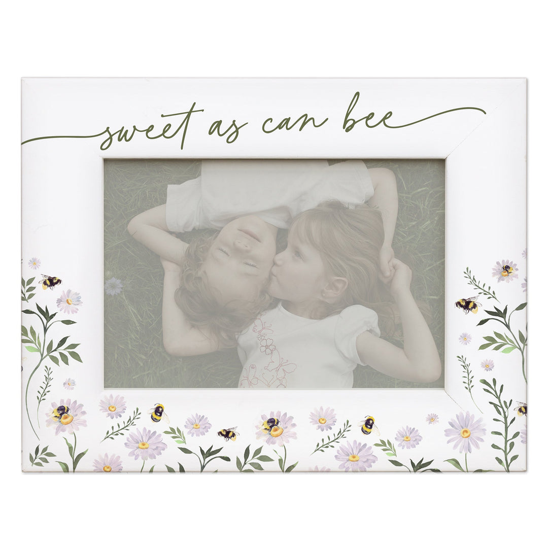 Sweet As Can Bee Daisies
